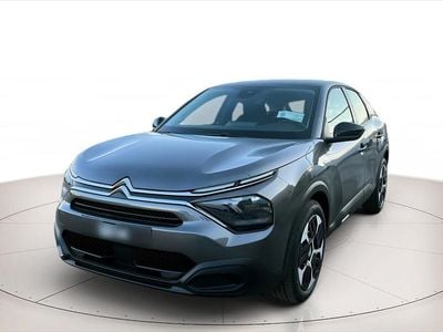 Nuova Citroën C4 PureTech 100 CV (73 kW) 2025 Platinium grey  met SUV