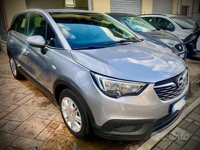 Usata Opel Crossland X 110 CV (80 kW) 2019 Grigio SUV