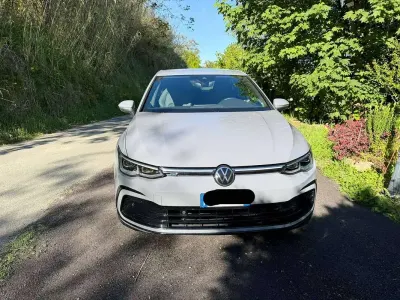 Usata VW Golf VIII R-line 150 CV (110 kW) 2022 Grigio Berlina