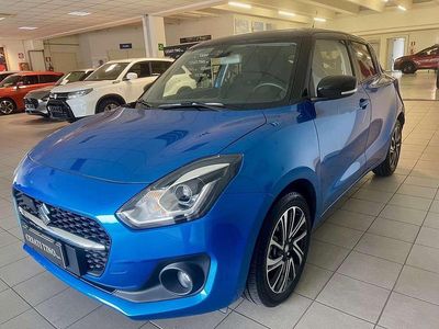 Usata Suzuki Swift 83 CV (61 kW) 2023 Bicolor tetto nero Utilitaria