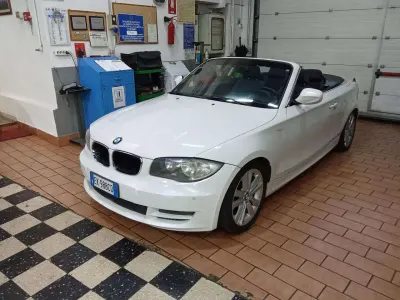 Usata BMW 118 Cabriolet 143 CV (105 kW) 2011 Bianco Cabrio