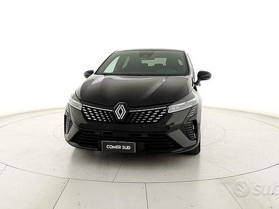 Usata Renault Clio V Techno 91 CV (66 kW) 2024 Gne  nero etoile' (sconosciut Berlina