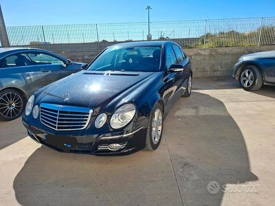 Usata Mercedes E280 204 CV (150 kW) 2007 Nero Berlina