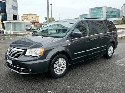 usata Lancia Voyager Platinum Permuto - 2012