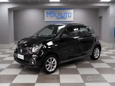 Usata Smart ForFour Passion 71 CV (52 kW) 2017 Nero Utilitaria