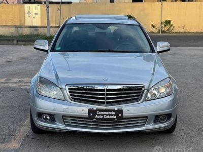 Usata Mercedes C220 Elegance 170 CV (125 kW) 2009 Grigio Berlina