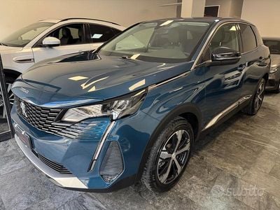 Usata Peugeot 3008 Allure 131 CV (96 kW) 2023 Blu SUV