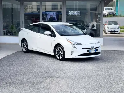 Usata Toyota Prius