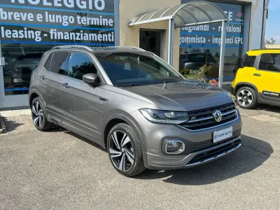 Usata VW T-Cross Advance 116 CV (85 kW) 2020 Grigio SUV
