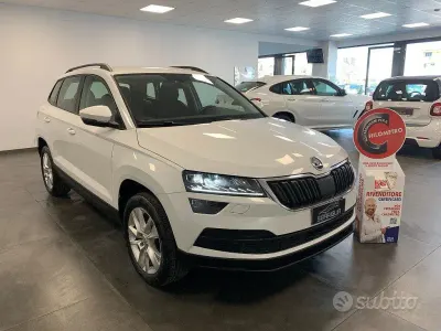 Usata Skoda Karoq Executive 116 CV (85 kW) 2021 Bianco SUV