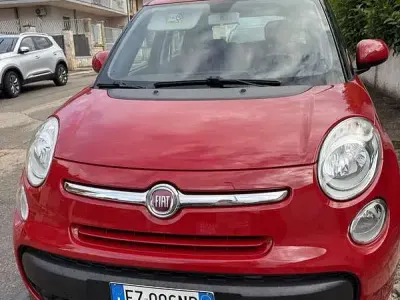 Begagnad Fiat 500L Pop Star 84 HK (61 kW) 2015 Röd Minibuss