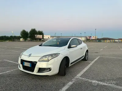 Usata Renault Mégane GT Line GT-Line 131 CV (96 kW) 2010 Bianco Coupé