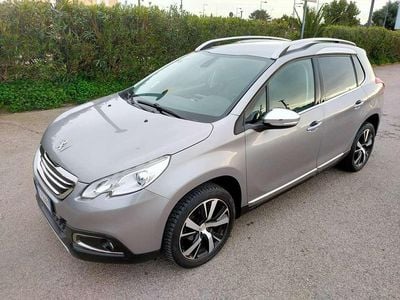 Usata Peugeot 2008 Allure 100 CV (73 kW) 2016 Argento SUV