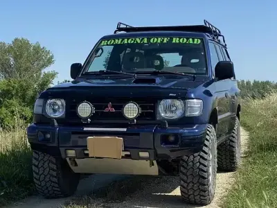 Usata Mitsubishi Pajero 1998 Blu SUV