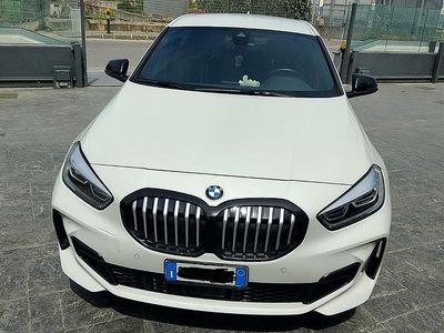 Usata BMW 116 M Sport 115 CV (84 kW) 2021 Bianco Utilitaria