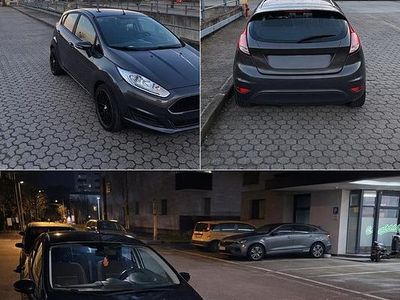 Usata Ford Fiesta 80 CV (58 kW) 2016 Grigio Utilitaria