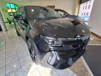 Nuova Alfa Romeo GT Junior Edizione Speciale 136 CV (100 kW) 2026 Nero tortona SUV