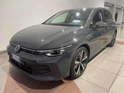Grigio Nuova 2025 VW Golf VIII Edition Berlina | 34.900 € (Buon prezzo)