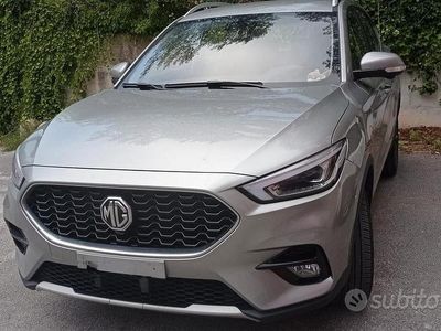 Usata MG ZS 106 CV (77 kW) 2023 Grigio Berlina