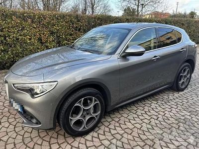 Usata Alfa Romeo Stelvio 210 CV (154 kW) 2017 Grigio SUV
