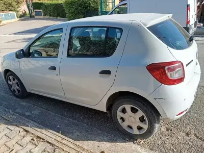 Begagnad Dacia Sandero 90 HK (66 kW) 2015 Sedan