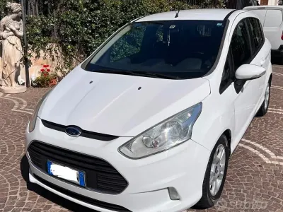 Usata Ford B-MAX Individual 95 CV (69 kW) 2013 Bianco Monovolume
