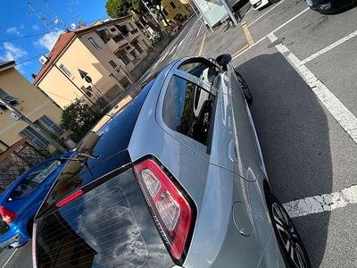 Grigio Usata 2006 Fiat Grande Punto Dynamic Utilitaria | 2300 € (Buon prezzo)