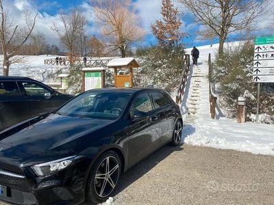 Usata Mercedes A180 116 CV (85 kW) 2019 Nero Berlina