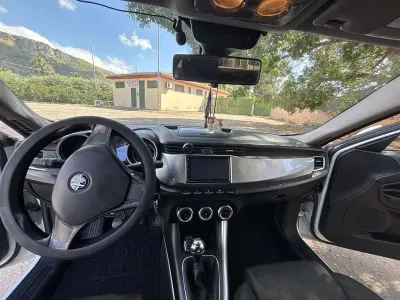 Usata Alfa Romeo Giulietta 105 CV (77 kW) 2013 Utilitaria