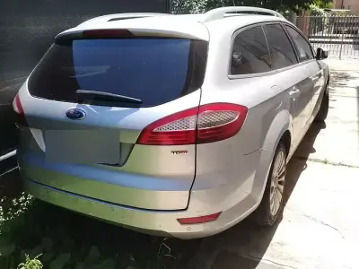 Usata Ford Mondeo 140 CV (102 kW) 2010 Grigio Station wagon