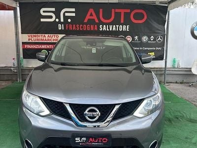 Usata Nissan Qashqai Acenta 110 CV (80 kW) 2016 Grigio SUV