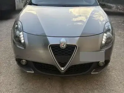 Usata Alfa Romeo Giulietta Distinctive 120 CV (88 kW) 2016 Utilitaria