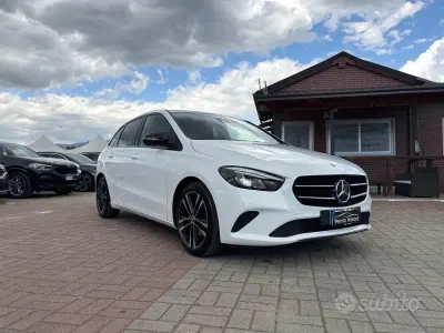 Käytetty Mercedes B180 Premium 116 HP (85 kW) 2019 Valkoinen Tila-auto