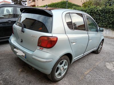 usata Toyota Yaris 2005
