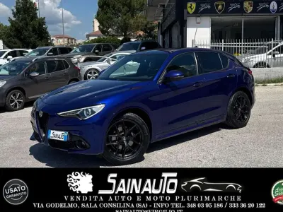 Usata Alfa Romeo Stelvio Veloce 209 CV (153 kW) 2022 Blu/azzurro SUV