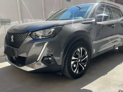 Begagnad Peugeot 2008 Allure 131 HK (96 kW) 2020 Grå SUV