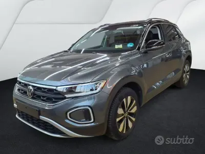 Usata VW T-Roc Life 150 CV (110 kW) 2025 Grigio SUV