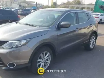 Używany Nissan Qashqai Acenta 110 KM (80 kW) 2016 Szary SUV