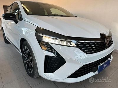 Usata Renault Clio V Techno 91 CV (66 kW) 2025 Bianco Berlina
