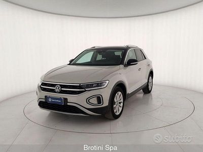 Usata VW T-Roc Style 110 CV (80 kW) 2022 Grigio SUV