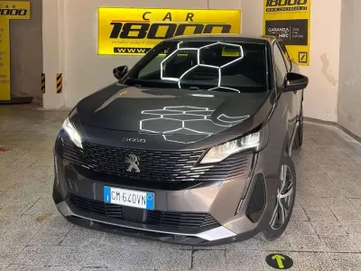 Usata Peugeot 3008 Active 131 CV (96 kW) 2023 Grigio platinum SUV