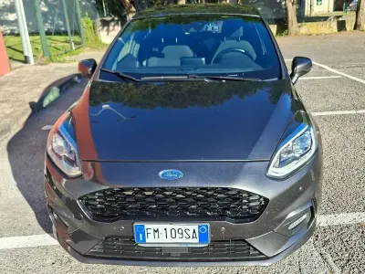 Usata Ford Fiesta ST-Line 86 CV (63 kW) 2018 Grigio Utilitaria