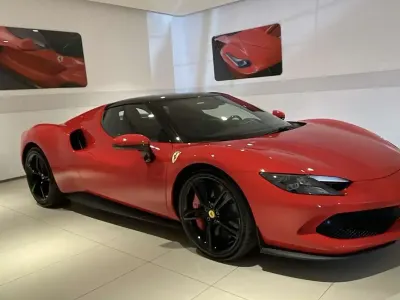 Usata Ferrari 296