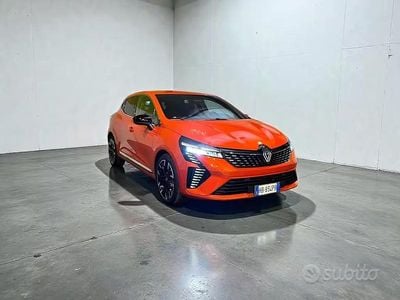 Ny Renault Clio V Techno 101 HK (74 kW) 2025 Aranc Sedan