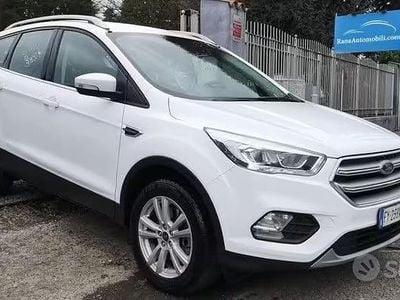 Usata Ford Kuga Business Edition 120 CV (88 kW) 2019 Bianco SUV