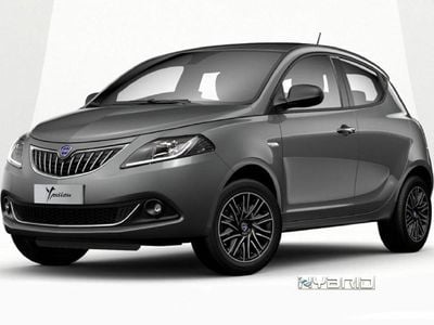Usata Lancia Ypsilon Gold 69 CV (50 kW) 2023 Grigio Utilitaria