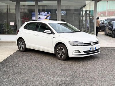 Usata VW Polo 65 CV (47 kW) 2019 Bianco Utilitaria