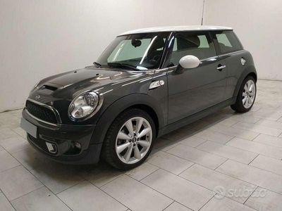 Usata Mini Cooper S 184 CV (135 kW) 2012 Grigio Utilitaria