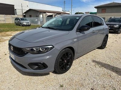 Usata Fiat Tipo 120 CV (88 kW) 2018 Grigio Berlina