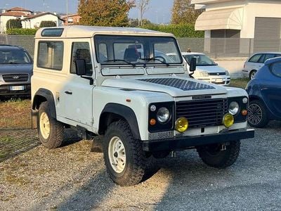 Usata Land Rover Defender 86 CV (63 kW) 1987 SUV